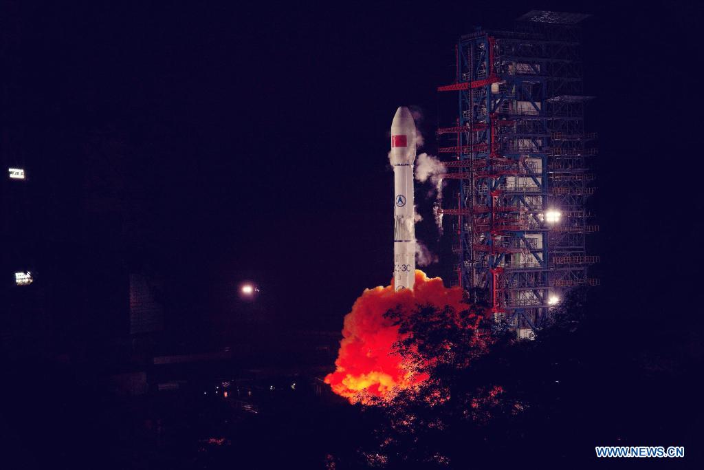 Cina: lanciato un nuovo satellite ripetitore 