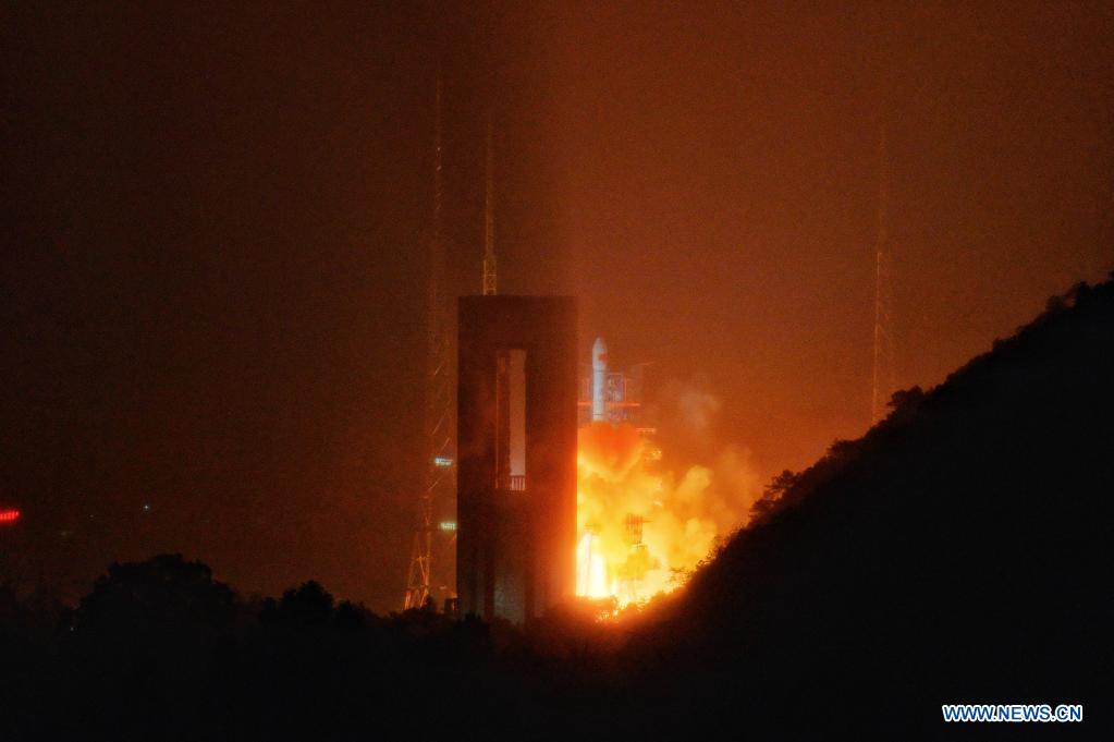 Cina: lanciato un nuovo satellite ripetitore 