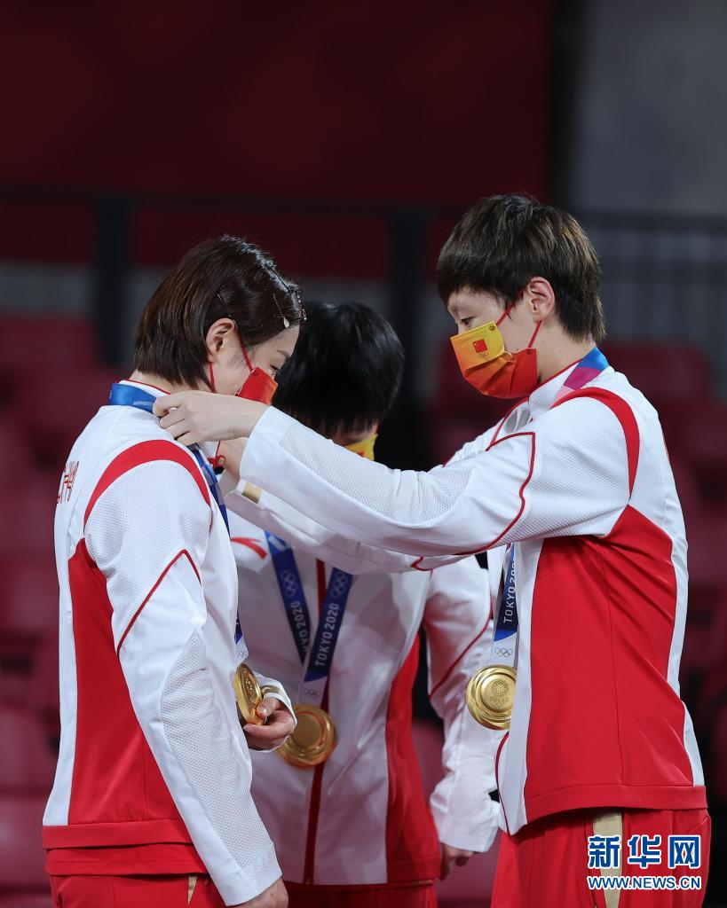 Olimpiade Tokyo: sale sul gradino più alto del podio la squadra femminile cinese di tennis tavolo