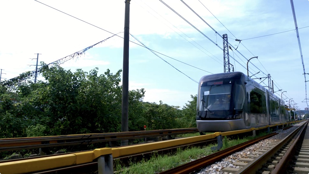 I tram per i Giochi olimpici invernali del 2022 sono pronti per test