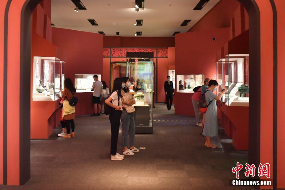 Oltre 330 reperti delle dinastie Qin e Han trovati a Guangzhou in mostra al Museo nazionale cinese