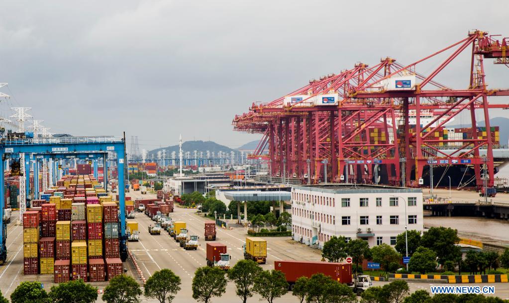 Il porto di Ningbo-Zhoushan: il flusso di container raggiunge i 20 milioni di TEU