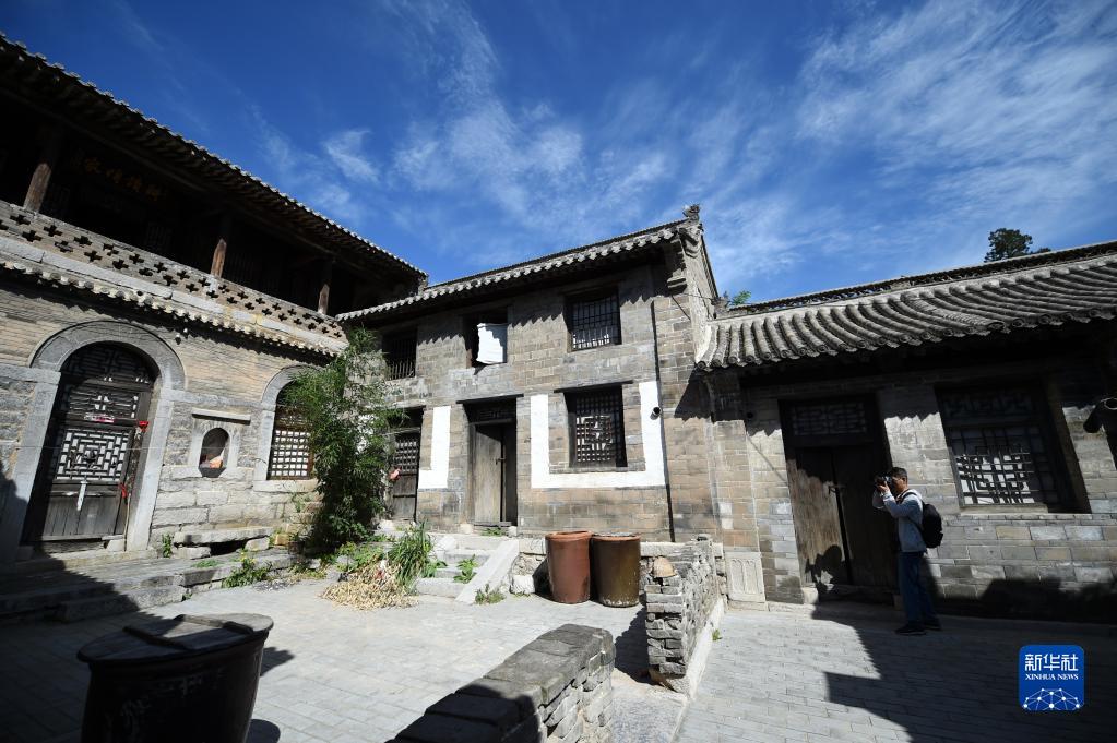 Foto/attualità: Il villaggio di Lvjia si arricchisce grazie al turismo