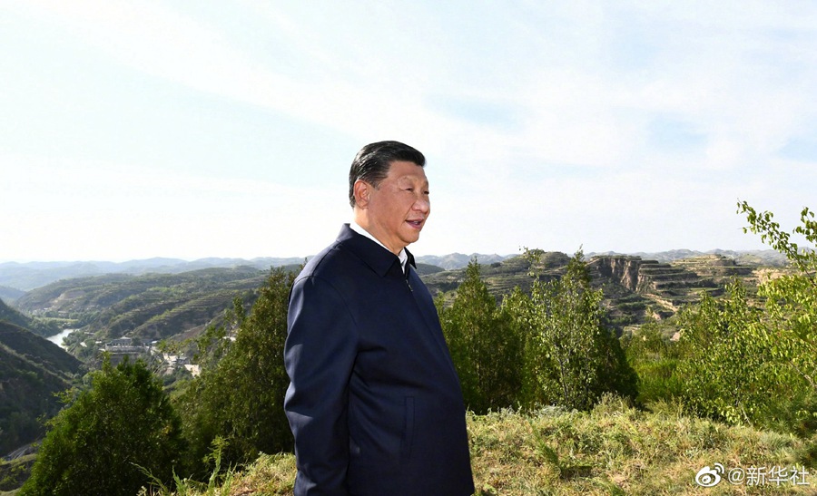 Xi Jinping al villaggio di Gaoxigou sull'altopiano del Loess