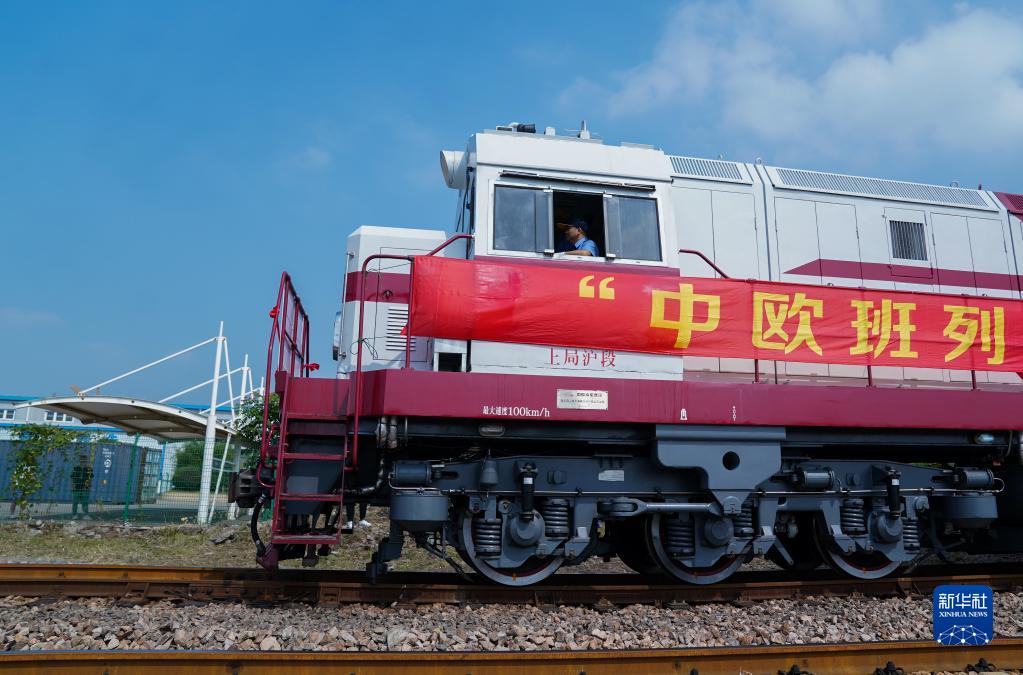 Operativo il primo treno merci Cina-Europa da Shanghai 