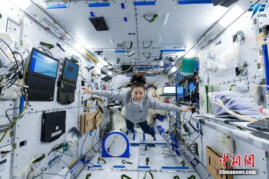 L'astronauta cinese Wang Yaping: un 