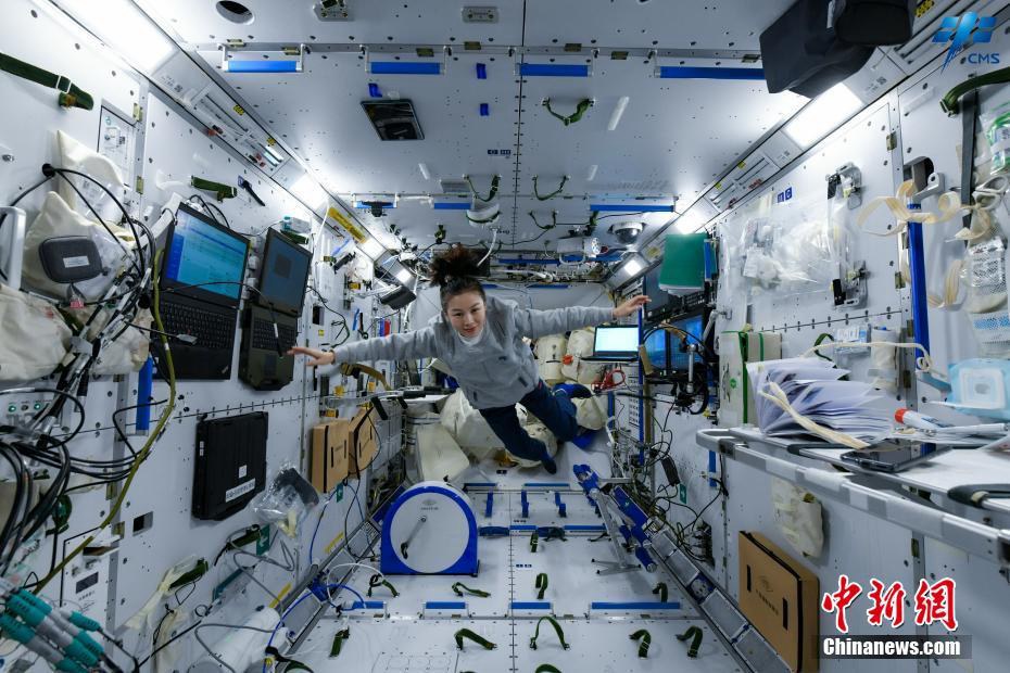 L'astronauta cinese Wang Yaping: un 