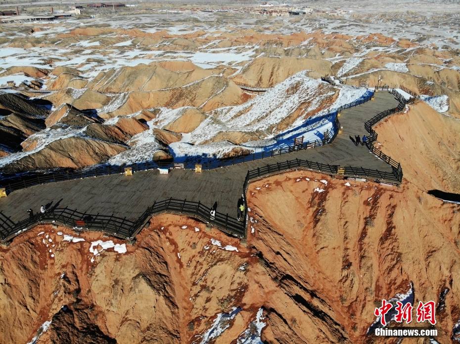 Zhangye, Gansu: riaperta l'area panoramica innevata di Danxia 