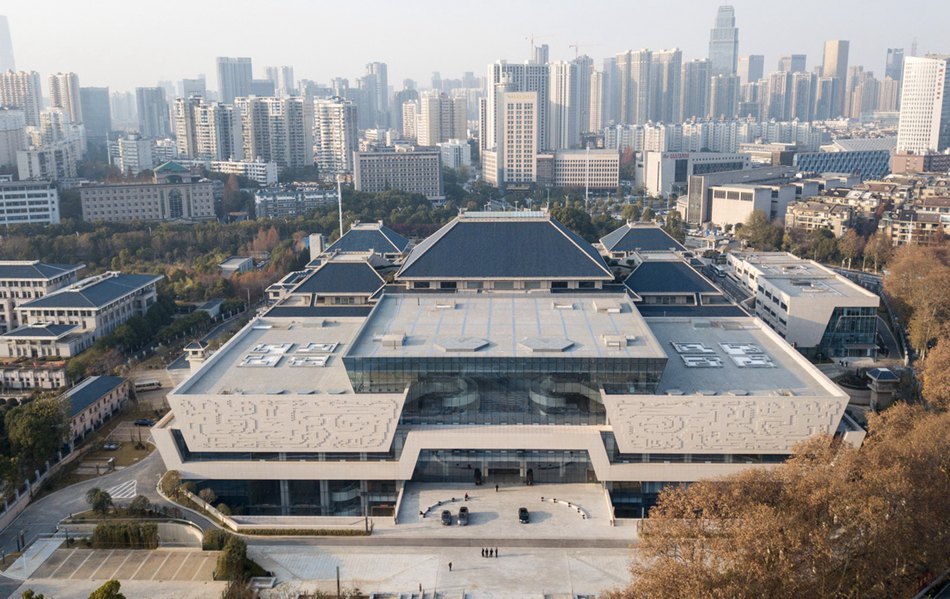 Vista esterna del Museo Provinciale dello Hubei. (20 dicembre 2021 – Xinhua/Cheng Min)