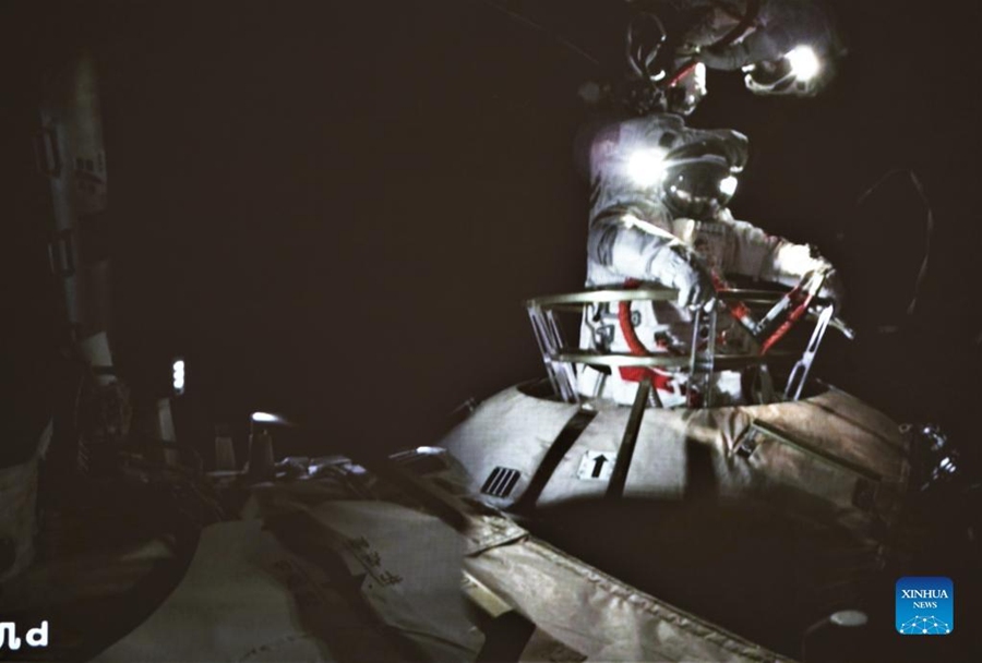 Shenzhou 13, compiuta la seconda missione extraveicolare
