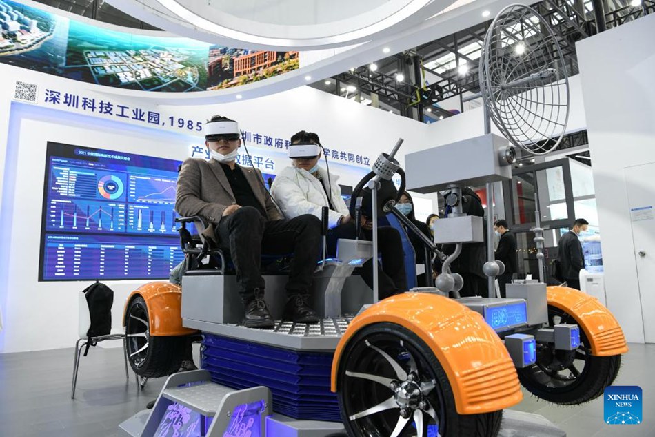 La 23a fiera Hi-Tech cinese prende il via a Shenzhen