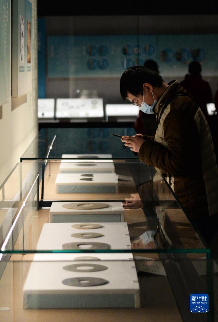 Inaugurata la mostra dell'antica cultura cinese della giada 