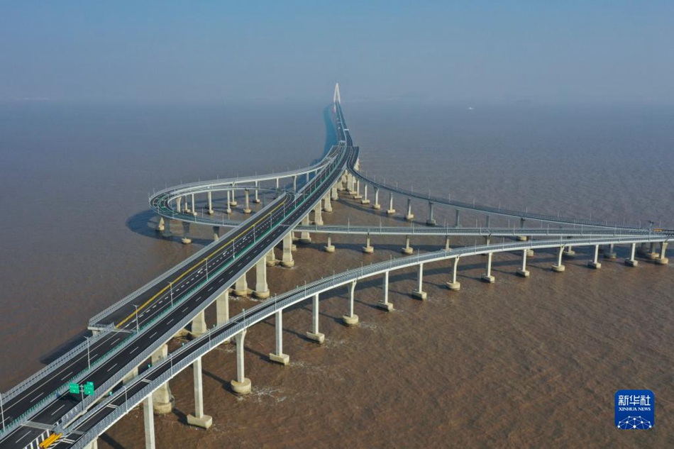 Zhejiang: Ponte Zhoushan-Daishan ufficialmente aperto al traffico