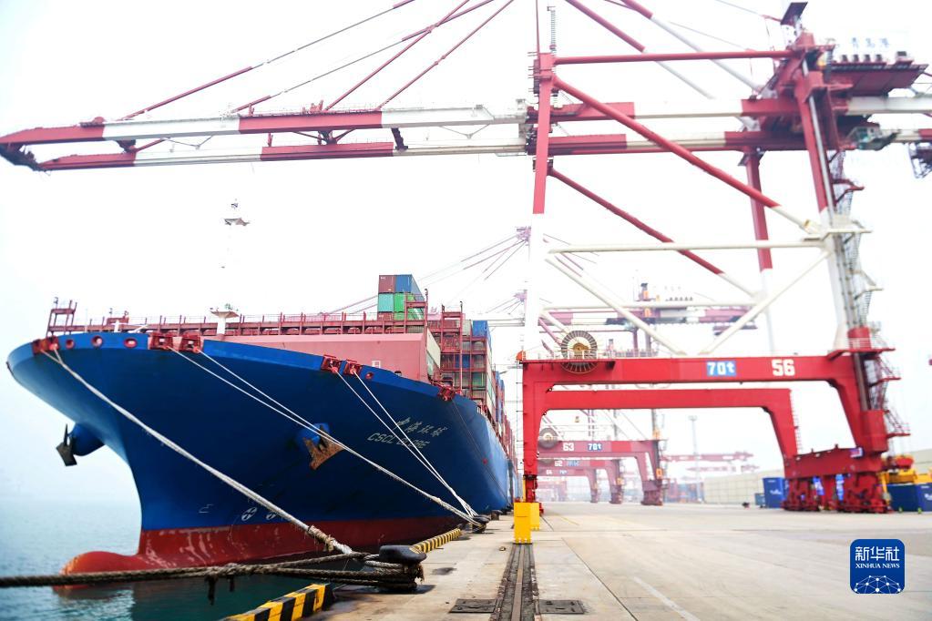 2021, fervente attività dei porti cinesi