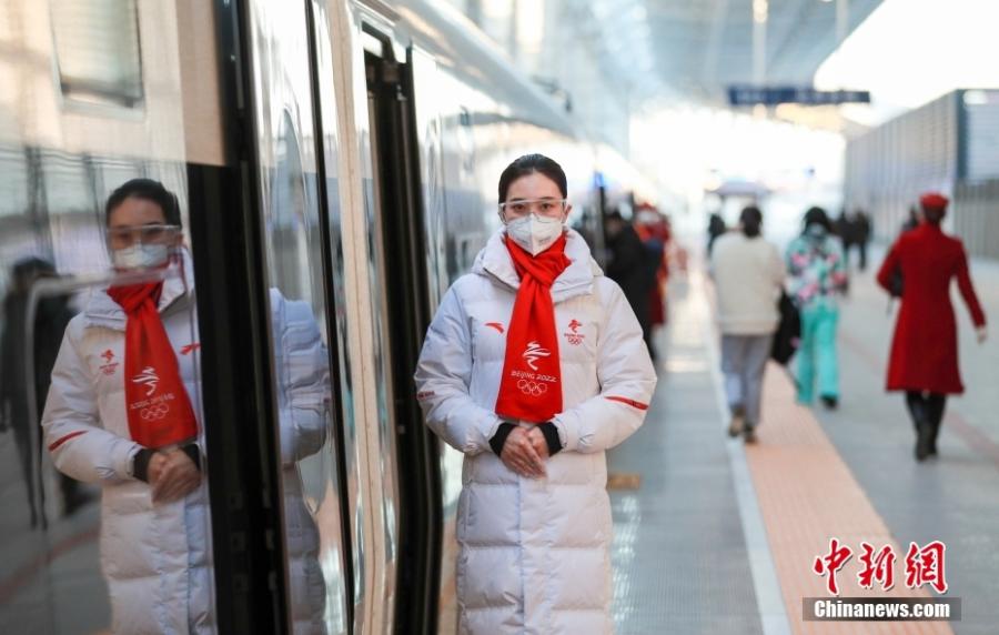 La ferrovia ad alta velocità Beijing-Zhangjiakou segna il 2º anniversario nell'atmosfera olimpica invernale