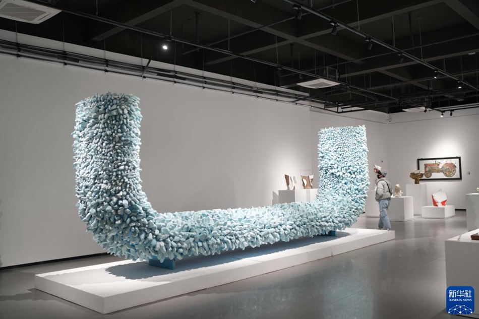 Biennale di Jingdezhen: la bellezza della porcellana