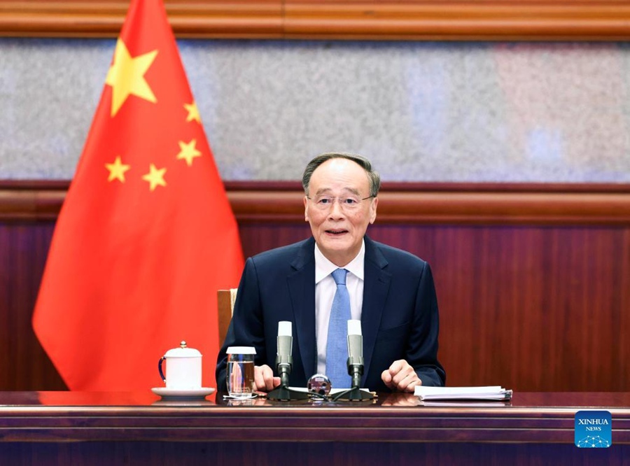 Vicepresidente cinese incontra il consigliere diplomatico del presidente francese