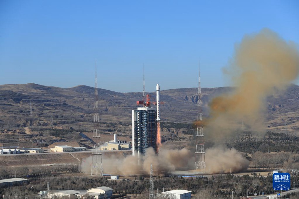Cina: lanciato con successo satellite sperimentale n.13