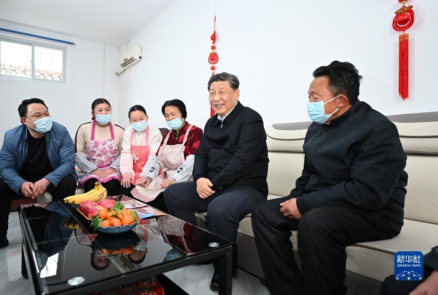 Xi Jinping visita la popolazione locale nello Shanxi prima della Festa di Primavera