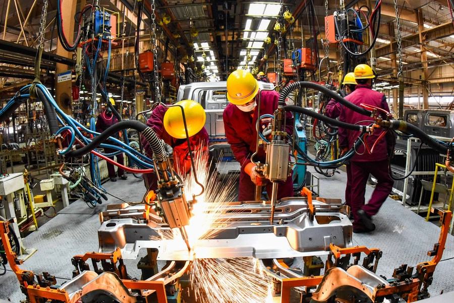 Profitti industriali della Cina in ripresa nel 2021 con il miglioramento della produzione
