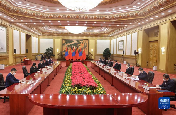 Xi Jinping incontra il primo ministro della Mongolia