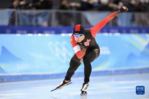 Cina: medaglia d'oro in pattinaggio di velocità maschile nelle Olimpiadi Invernali