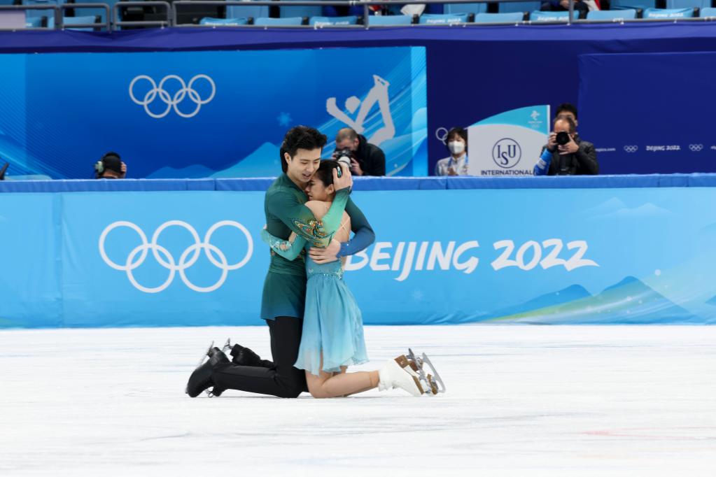 Beijing 2022: ballerini sul ghiacchio cinesi fanno la storia 
