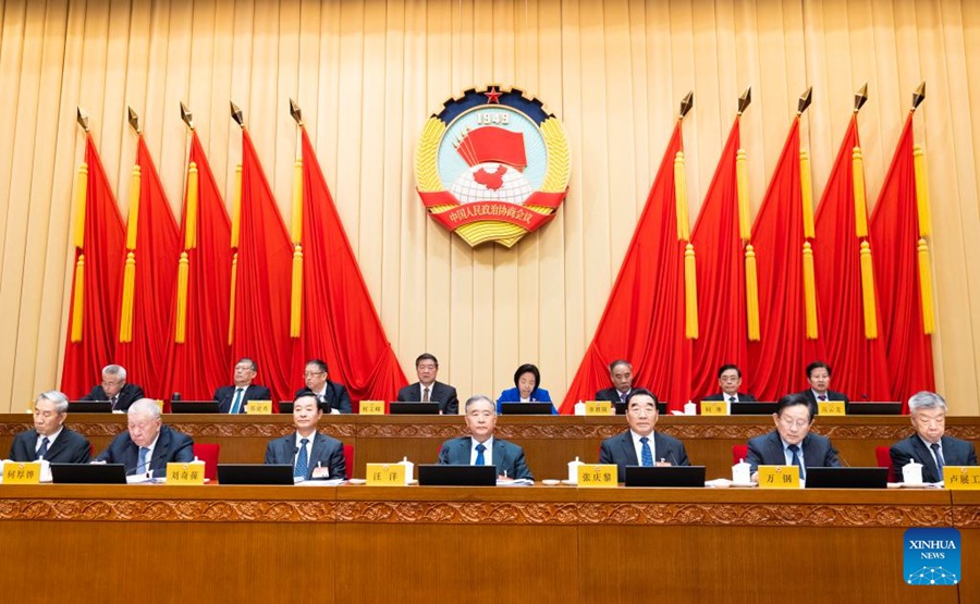 Wang Yang, membro del Comitato permanente dell'Ufficio Politico del Comitato Centrale del Partito Comunista Cinese e presidente del Comitato Nazionale della Conferenza Consultiva Politica del Popolo Cinese (CCPPC), partecipa alla riunione di apertura della 20a sessione del Comitato permanente del 13° Comitato Nazionale della CCPPC a Beijing, capitale della Cina. (1 marzo 2022 - Xinhua/Huang Jingwen)