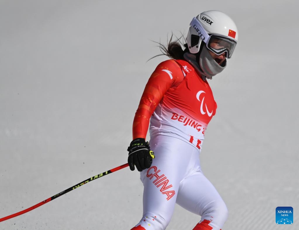 Paralimpiadi Invernali di Beijing 2022：Zhang Mengqiu vince il primo oro cinese di sci alpino 