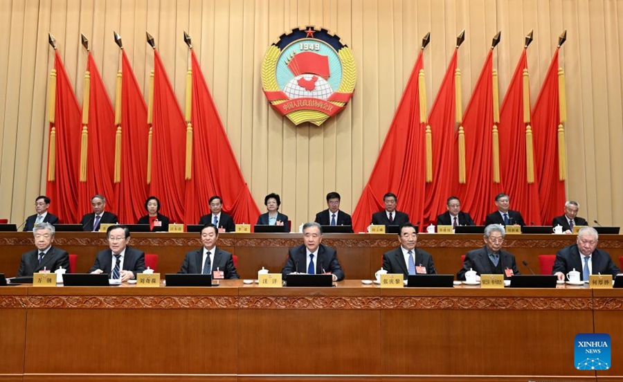Il massimo organo consultivo politico cinese tiene una riunione del comitato permanente