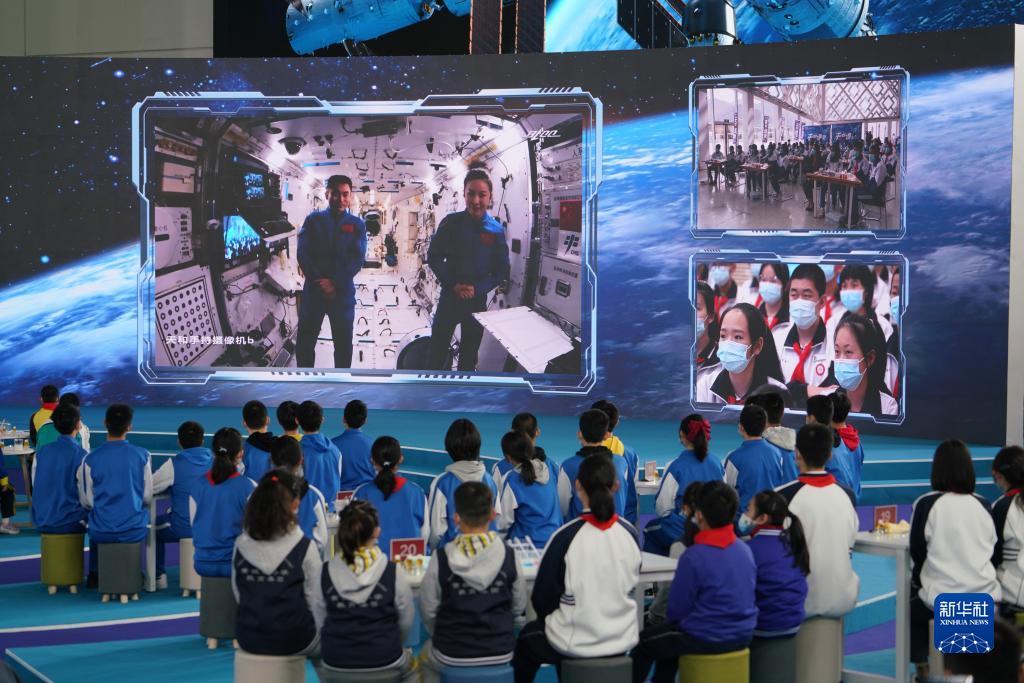 Stazione Spaziale cinese, completata con successo la seconda lezione spaziale