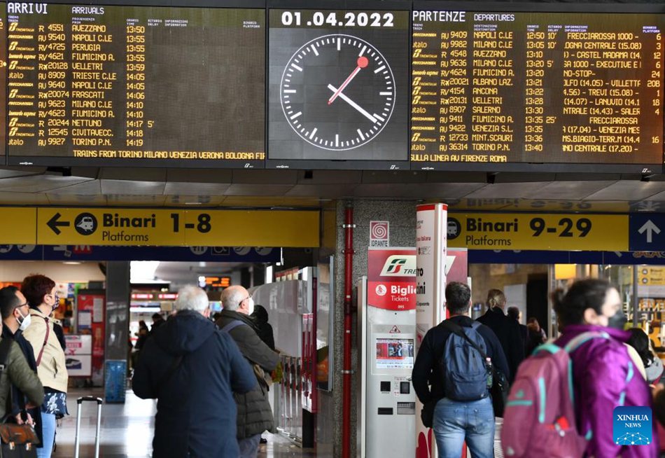 L'Italia chiude lo stato di emergenza COVID-19 durato 2 anni