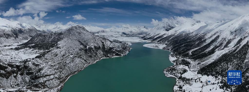 Tibet: scenario del lago Ra'og a Qamdo