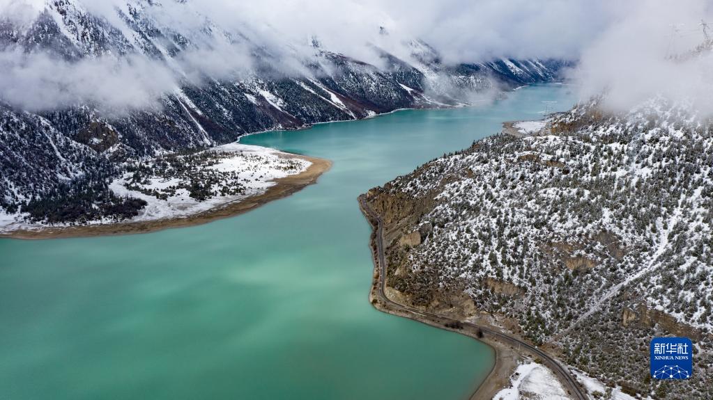 Tibet: scenario del lago Ra'og a Qamdo