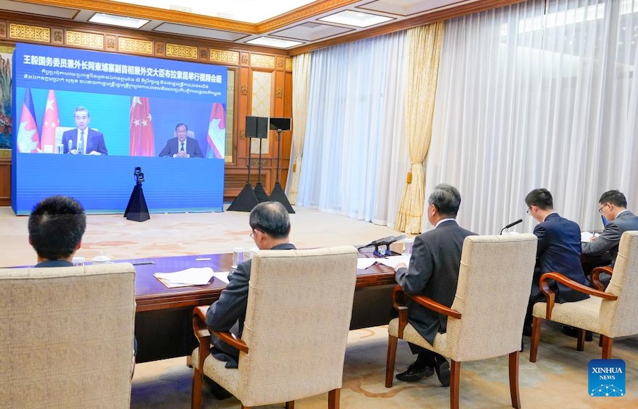 Ministro degli Esteri cinese incontra il suo omologo cambogiano, invitando il mondo a prestare maggiore attenzione alle voci asiatiche
