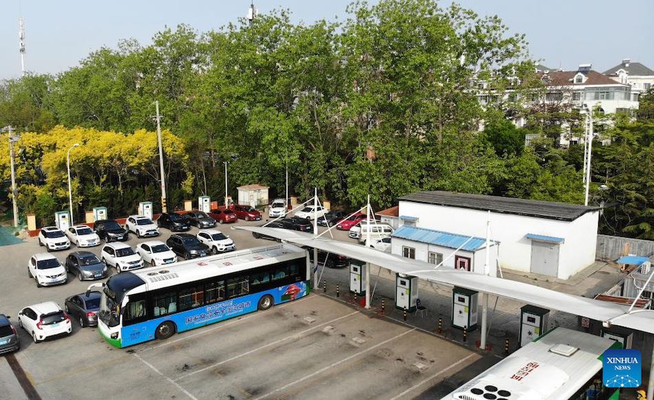 Qingdao apre al pubblico le stazioni di ricarica degli autobus elettrici