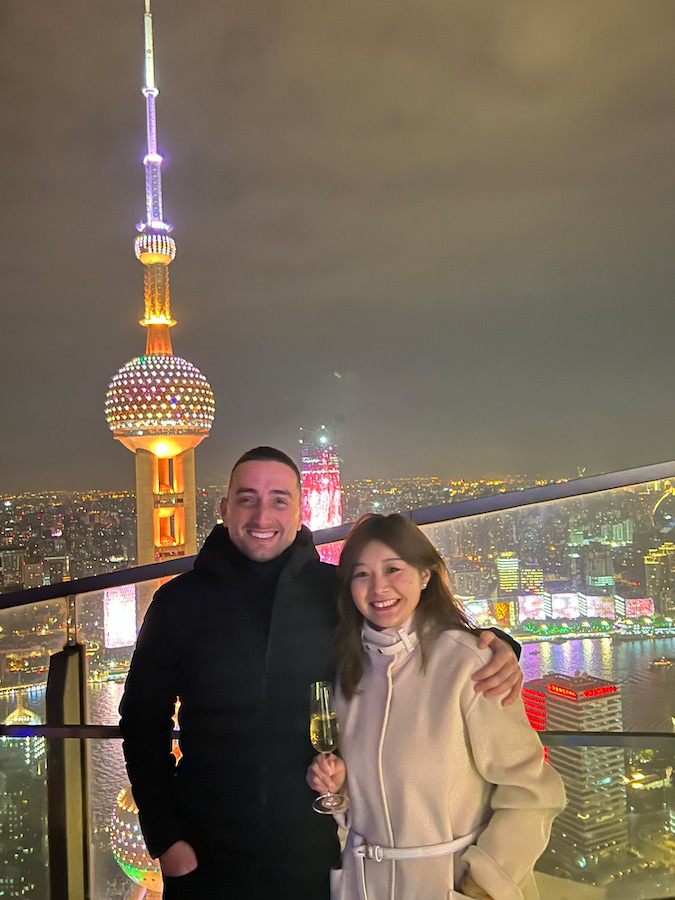 Un cuore, una mente: un italiano al servizio del popolo a Shanghai