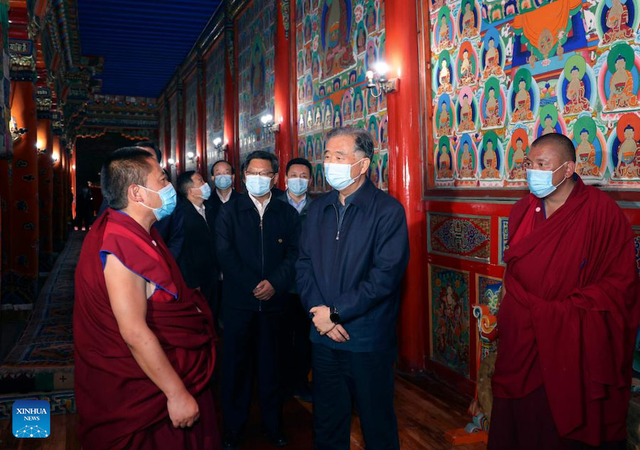 Alto consulente politico ispeziona la prefettura autonoma tibetana di Gannan