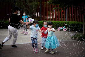 Shanghai torna alla normalità mentre l'epidemia di COVID svanisce