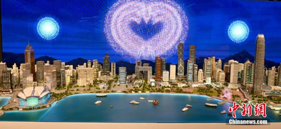 Inaugurata mostra d'arte in miniatura per celebrare il 25° anniversario del ritorno di Hong Kong alla madrepatria