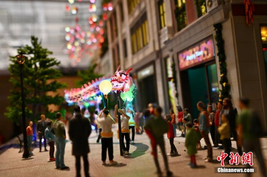 Inaugurata mostra d'arte in miniatura per celebrare il 25° anniversario del ritorno di Hong Kong alla madrepatria