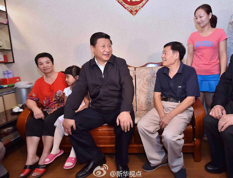 Cina: pubblicati quattro libri che raccontano l'esperienza di lavoro di Xi Jinping in diverse località