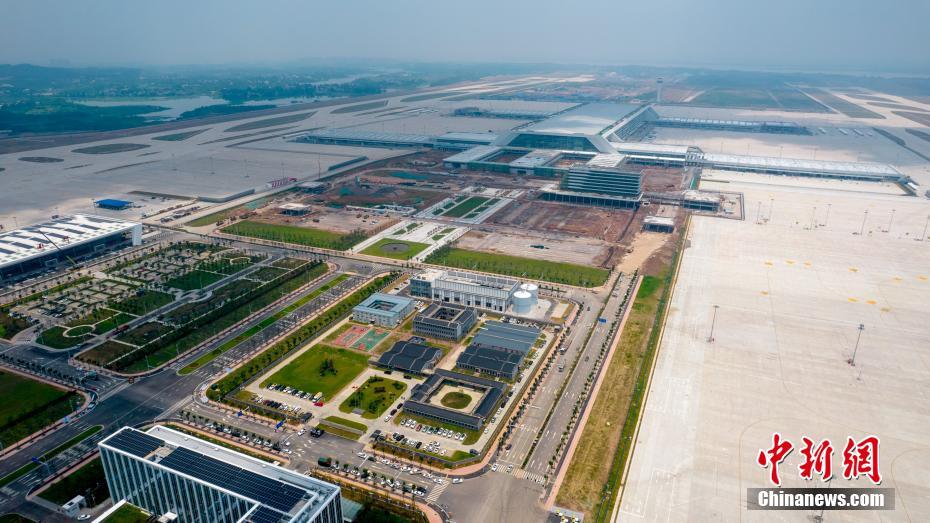 Cina, il primo aeroporto cargo professionale sta per essere messo in funzione