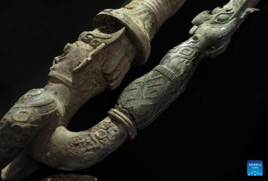 Cina: riuniti dopo 3.000 anni i resti di antiche sculture