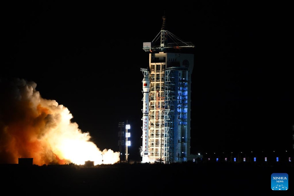 Cina: lanciato un nuovo satellite per l'osservazione della Terra