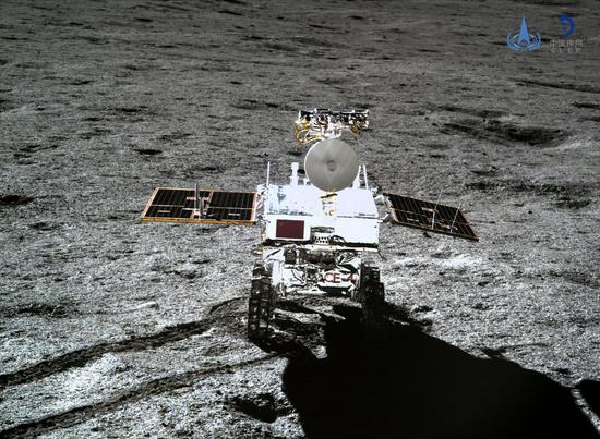Il rover Yutu-2 (Jade Rabbit-2). (11 gennaio 2019-Xinhua/Amministrazione spaziale nazionale cinese)