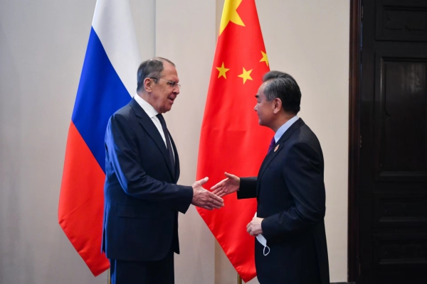 Incontro Tra Wang Yi E Lavrov Scambio Di Vedute Sulla Situazione 