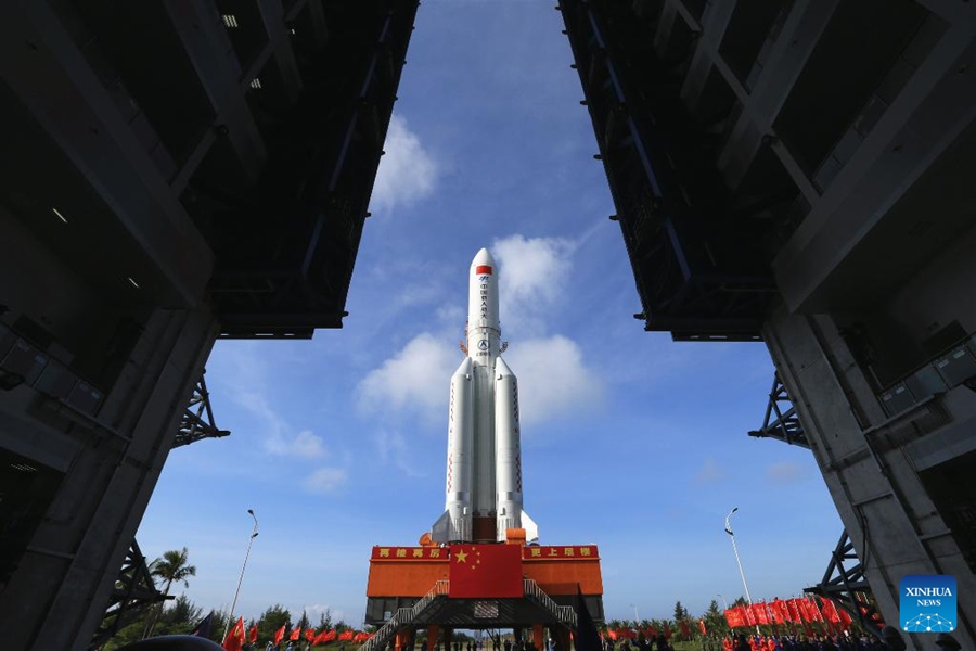 La combinazione del modulo laboratorio della stazione spaziale cinese Wentian e di un razzo vettore Long March-5B Y3. (Tu Haichao/Xinhua)