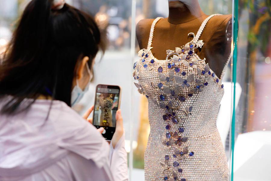 Hainan: i gioielli accendono l'Expo di consumo