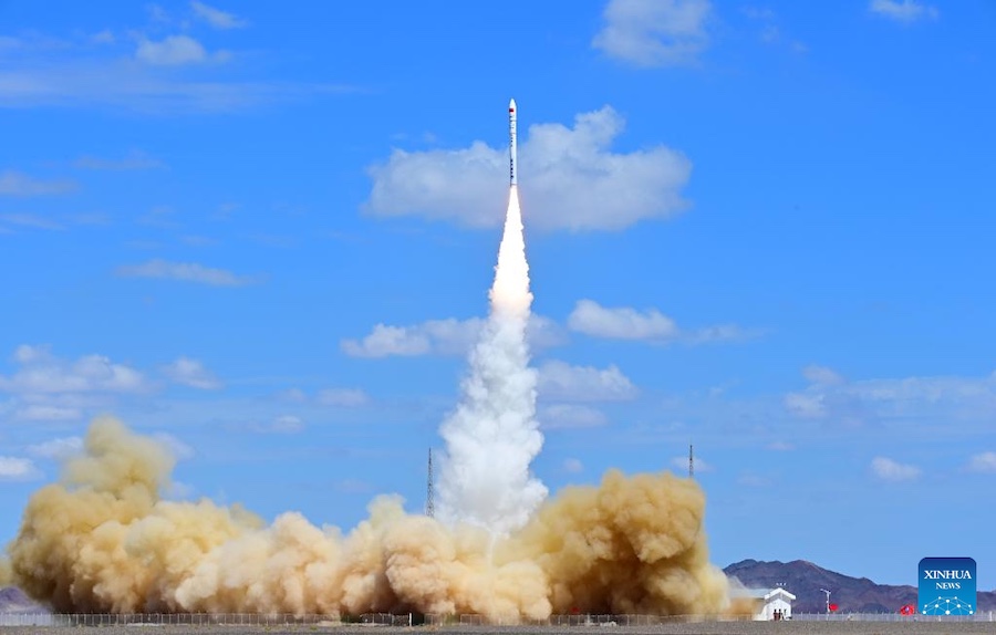 Il razzo commerciale cinese CERES-1 Y3 lancia tre satelliti